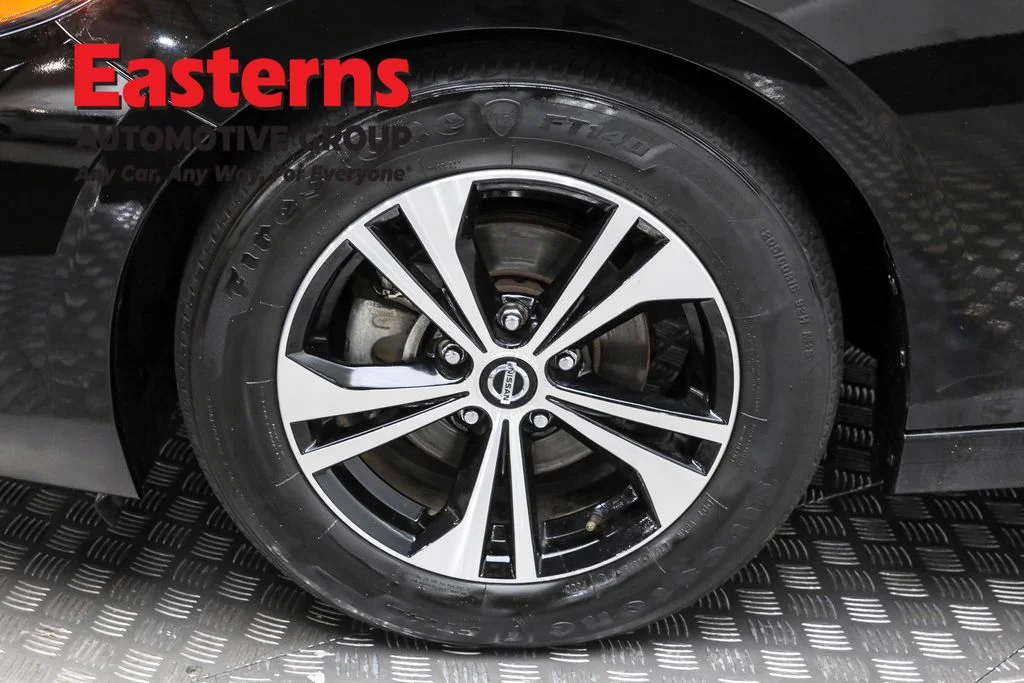 Used 2022 Black Nissan SV image 31