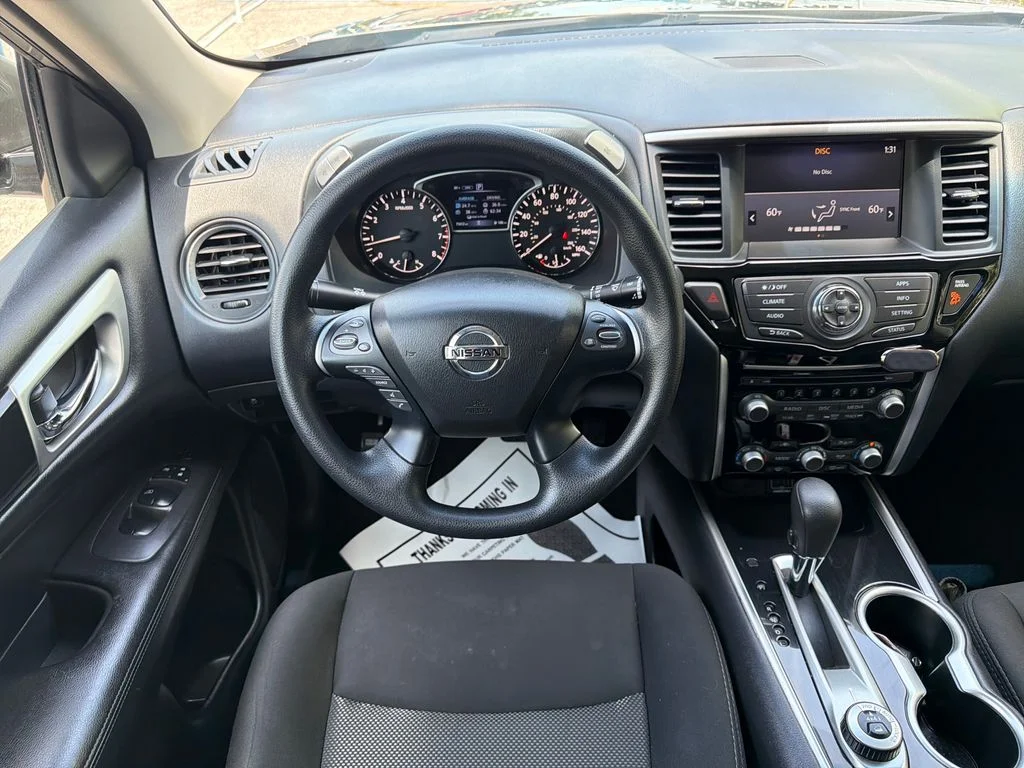 Used 2020 Gray Nissan S image 16