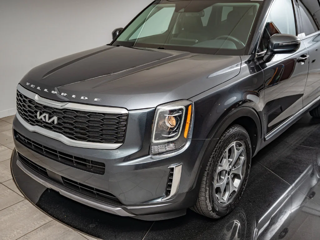 Used 2022 Gravity Gray Kia EX image 14