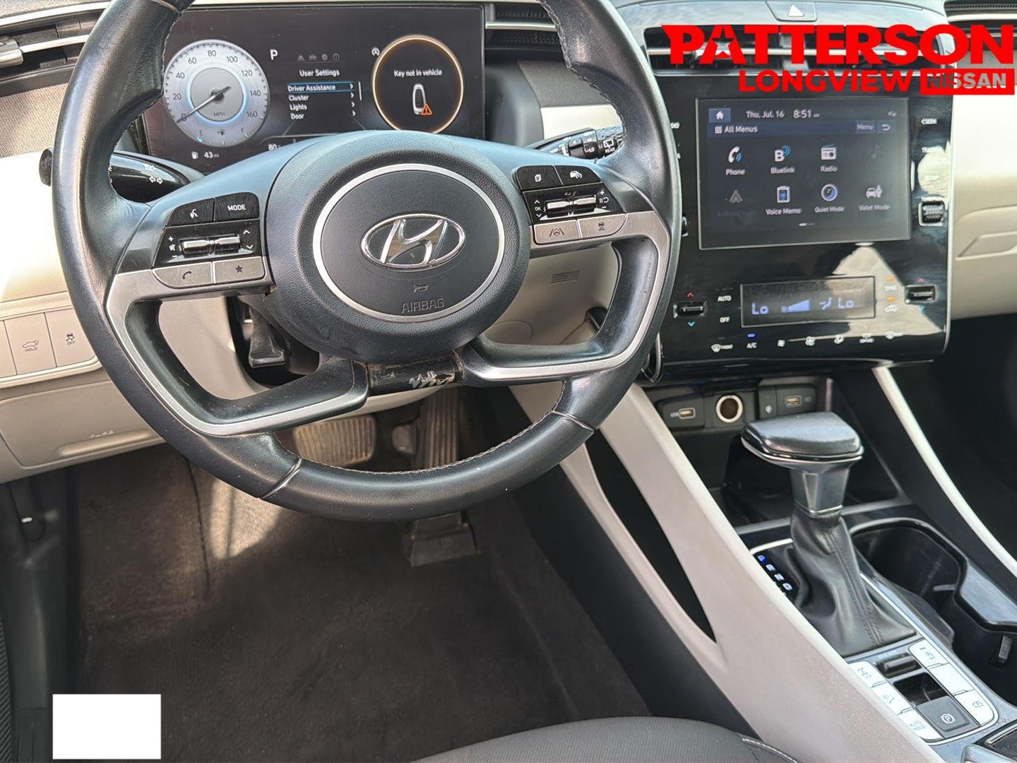 Used 2022 Phantom Black Hyundai SEL image 17