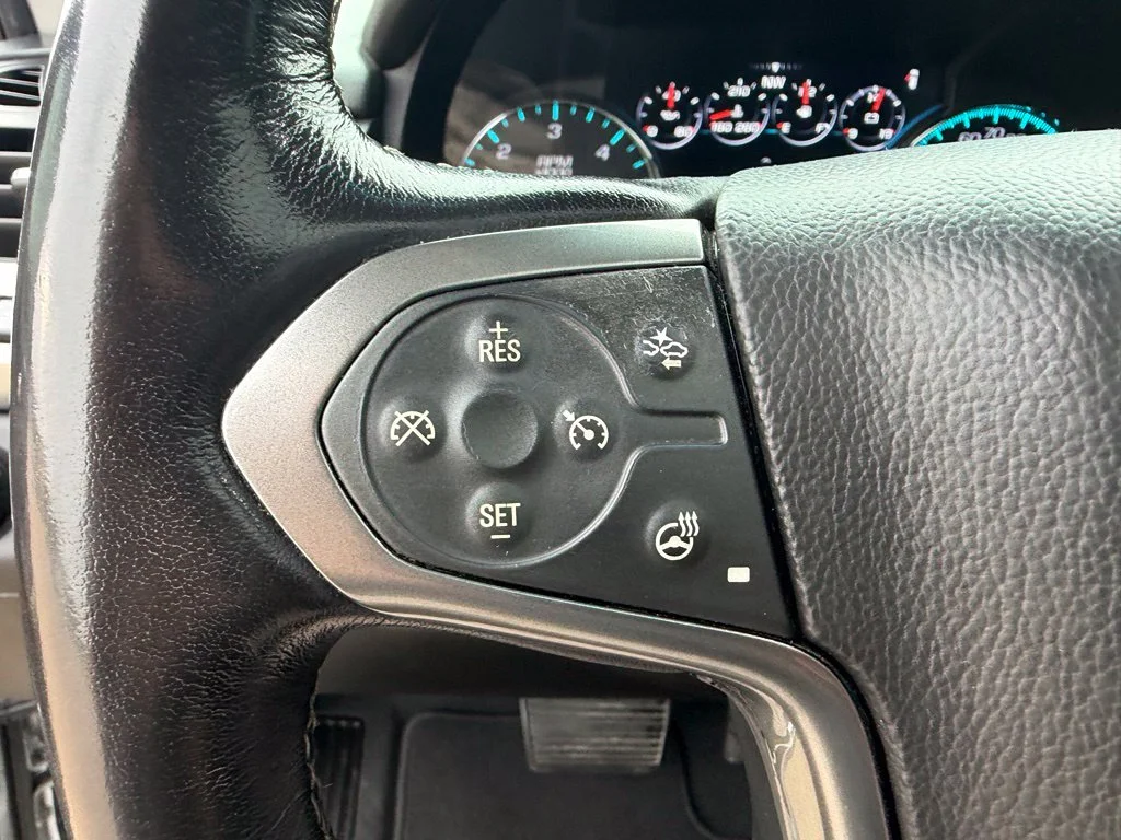 Used 2019 Silver Chevrolet Premier image 17