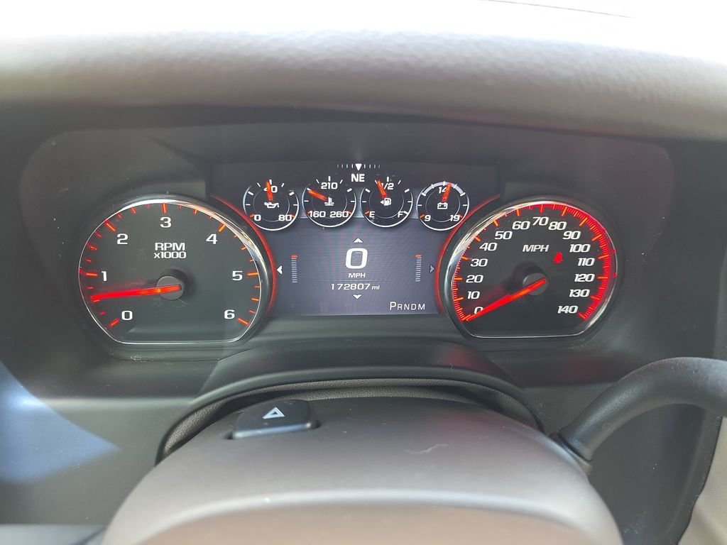 Used 2015 White GMC Denali image 41