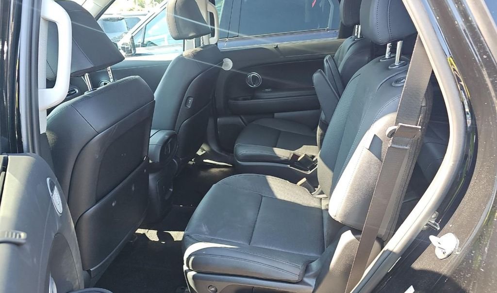 Used 2026 Black Hyundai Limited image 7