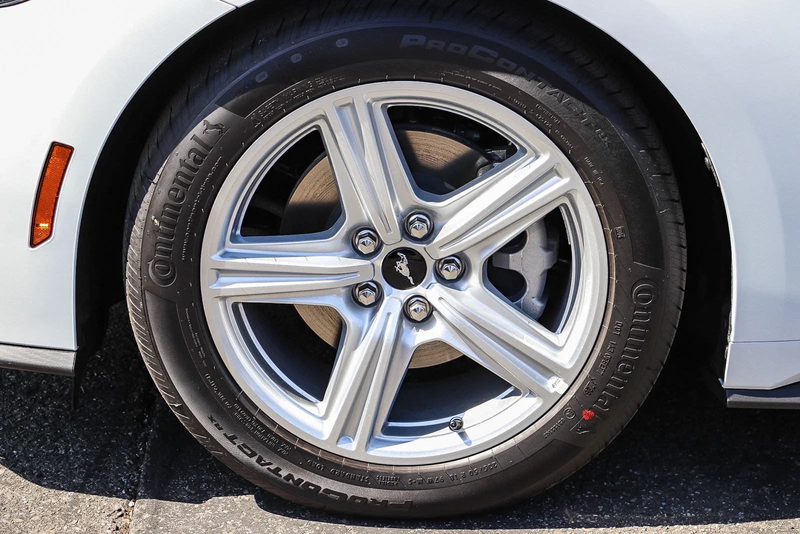 New 2026 Oxford White Ford EcoBoost® Fastback image 11
