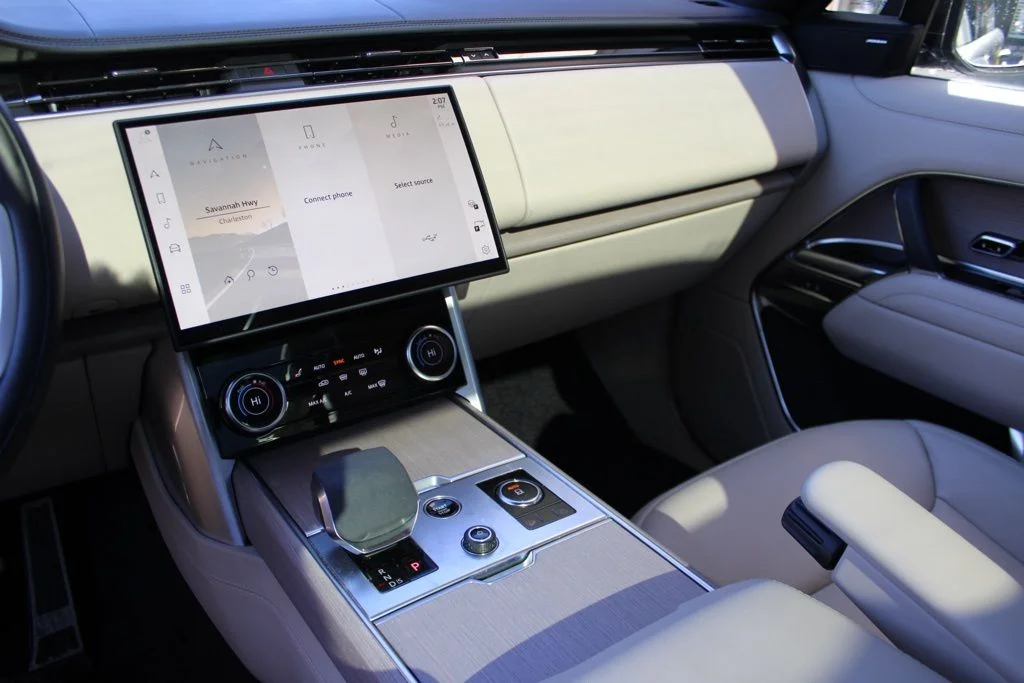 2023 Land Rover Range Rover SE - Photo 20
