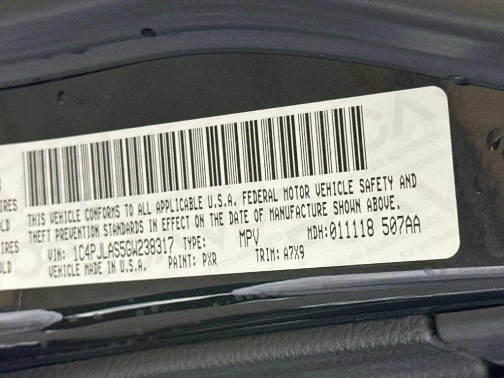 Used 2016 Black Jeep Sport image 39