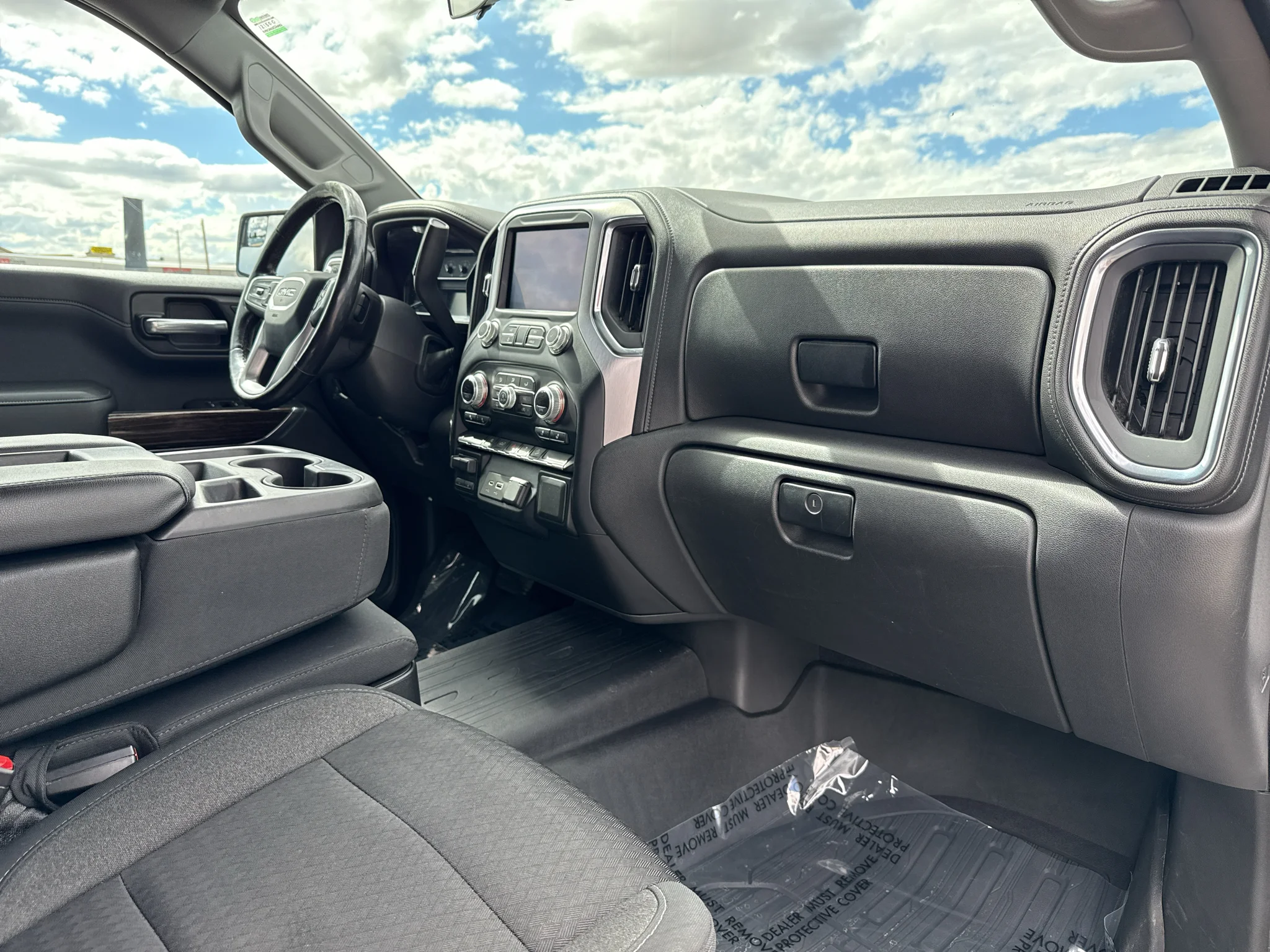 Used 2020 SUMMIT WHITE GMC Elevation image 20