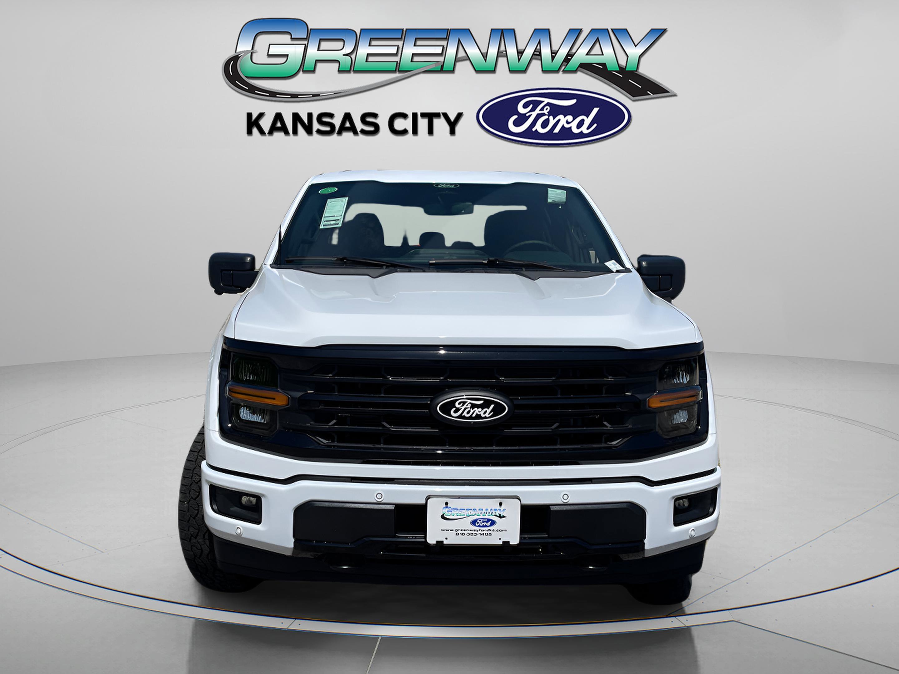 2025 Ford F-150 XLT - Photo 2