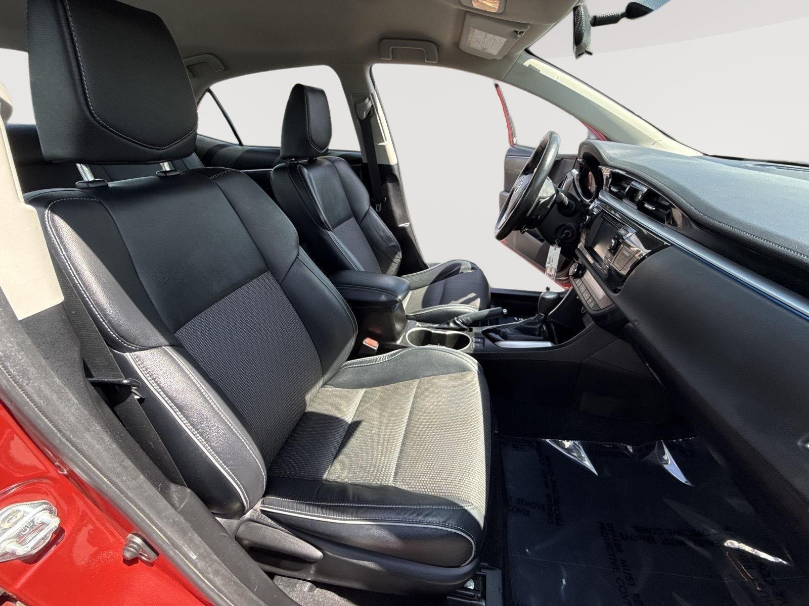 Used 2014 Barcelona Red Metallic Toyota S image 28