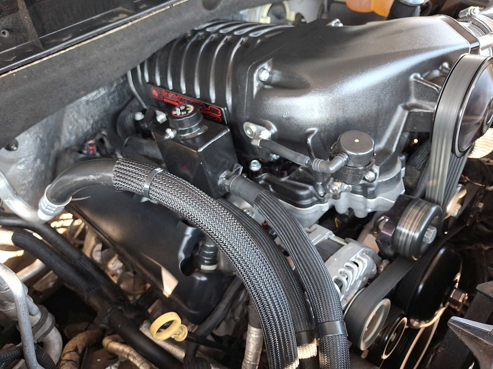 Used 2020 White Frost Tricoat GMC Denali image 34