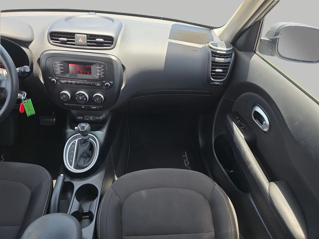 Used 2016 Titanium Gray Kia Base image 16