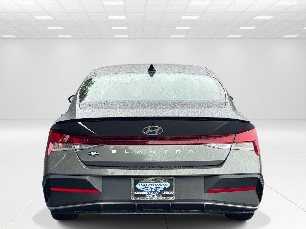 New 2026 Gray Hyundai SEL Sport Plus image 5