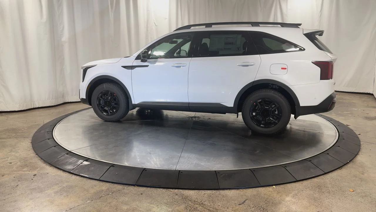 New 2026 White Pearl Kia X-Pro SX Prestige image 6