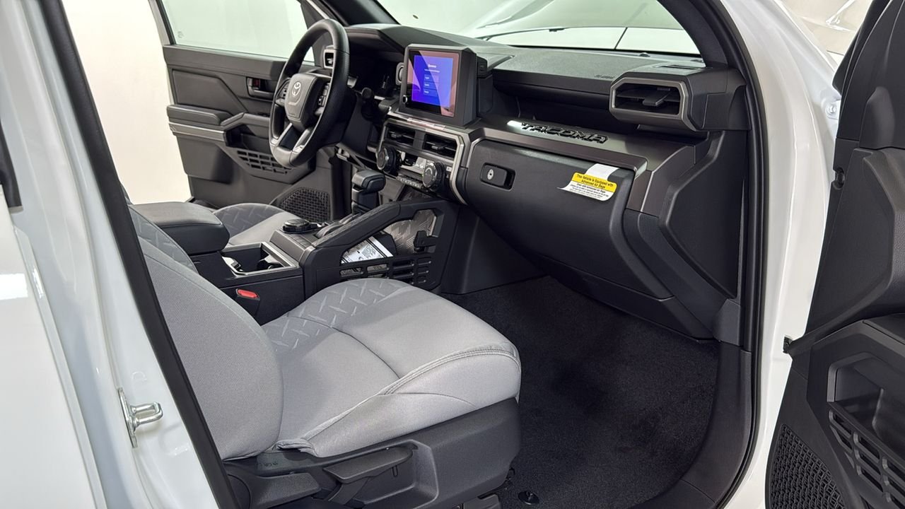 New 2026 Ice Cap Toyota  SR5 image 18