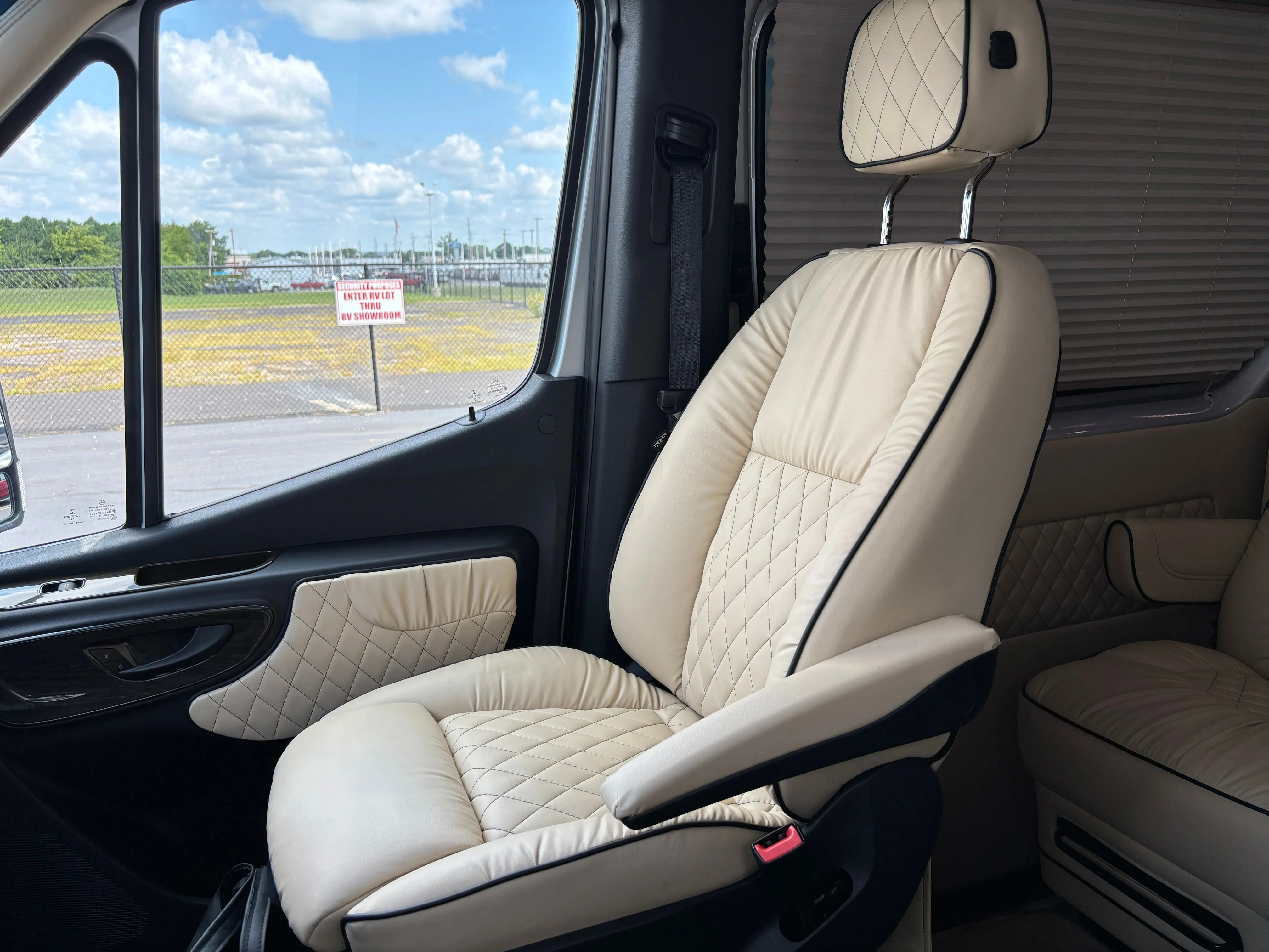 2020 Mercedes-Benz Sprinter Cargo Van Base - Photo 40
