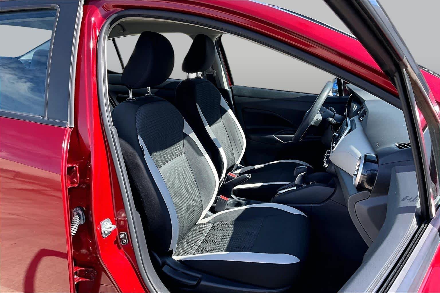 Used 2020 Scarlet Ember Pearl Metallic Nissan SV image 8