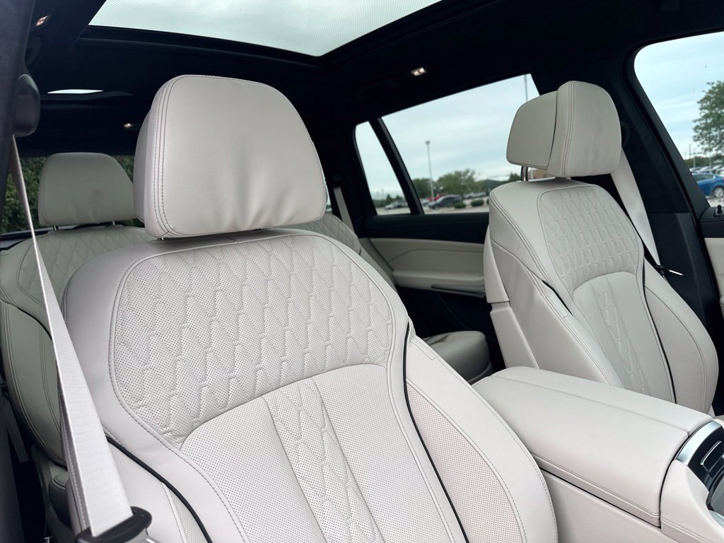 2026 BMW X7 M60i - Photo 27