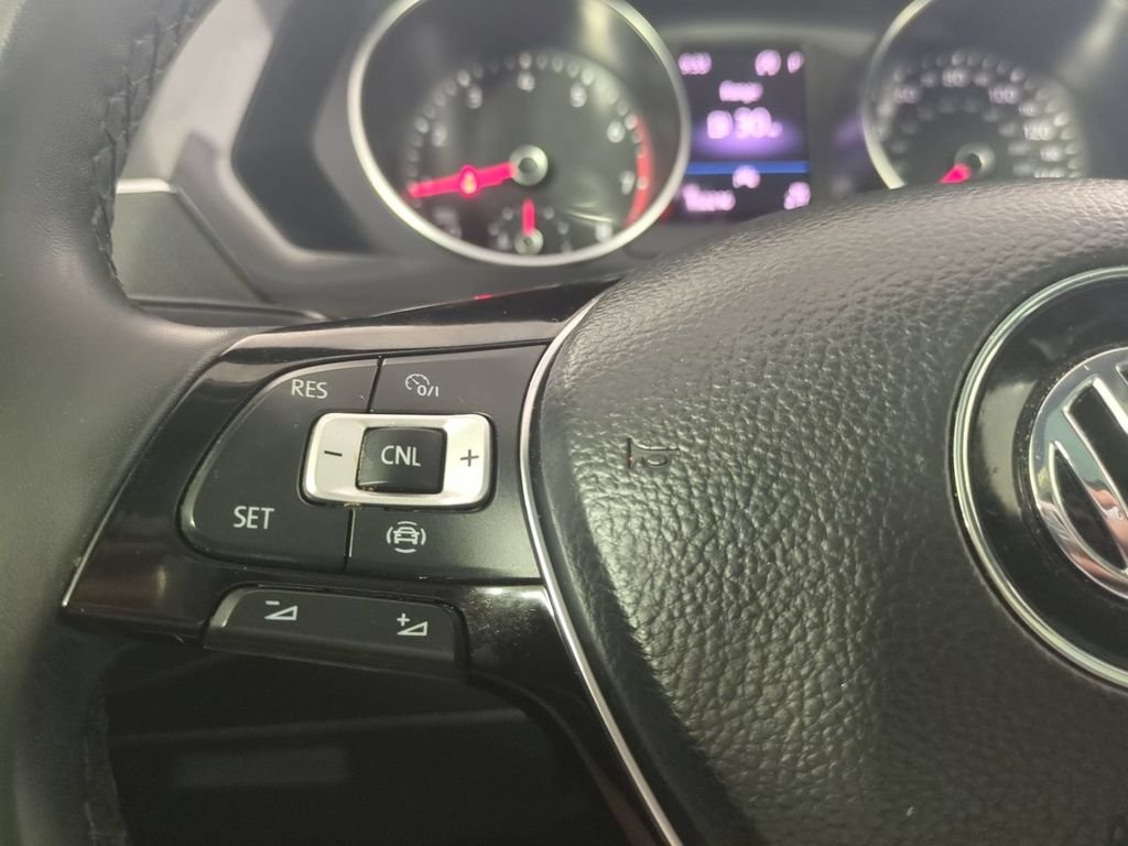 2020 Volkswagen Tiguan SE - Photo 32