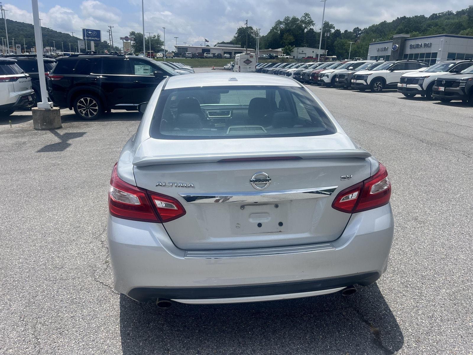 Used 2017 Brilliant Silver Nissan 2.5 SV image 6