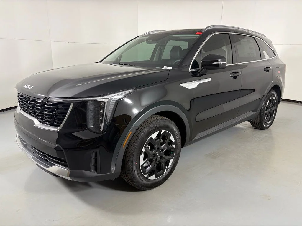 2026 Kia Sorento S - Photo 4