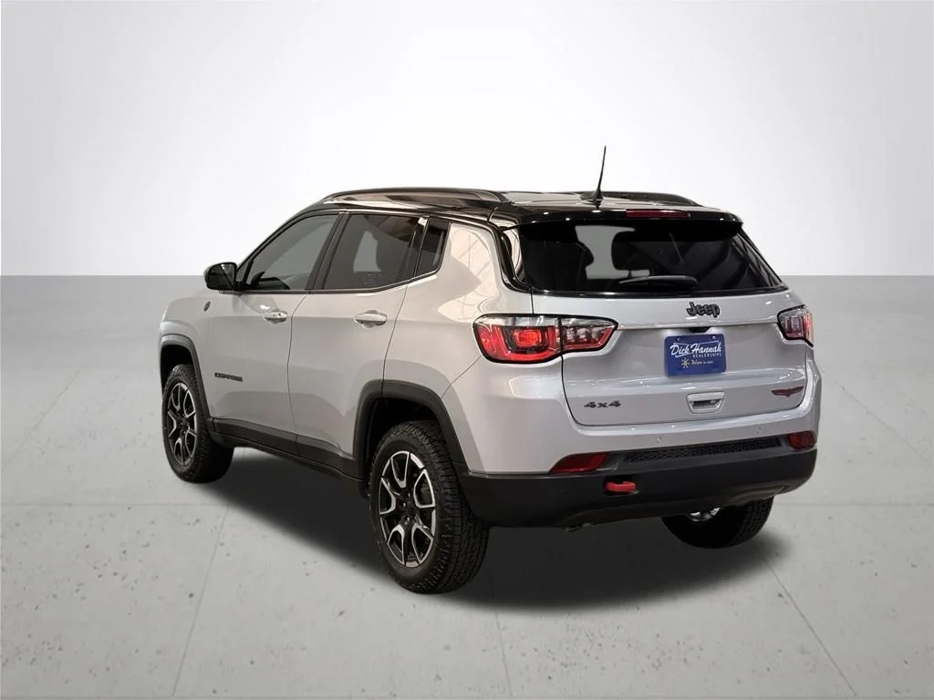 Used 2024 Silver Jeep Trailhawk image 14