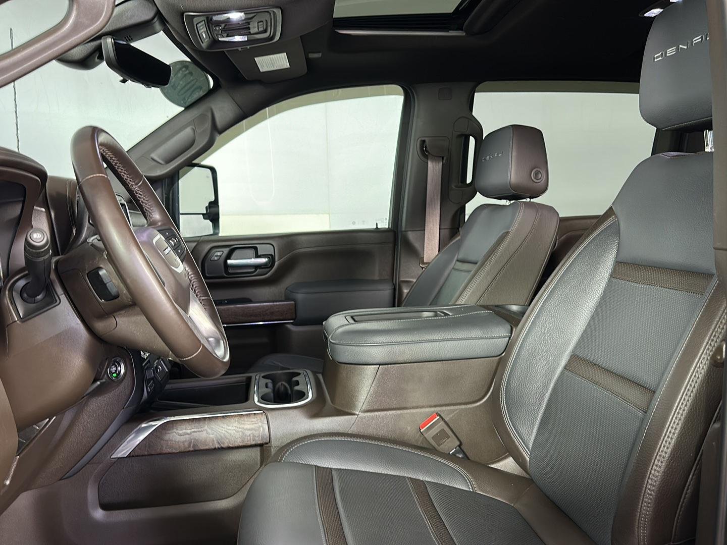 Used 2022 Quicksilver Metallic GMC Denali image 8