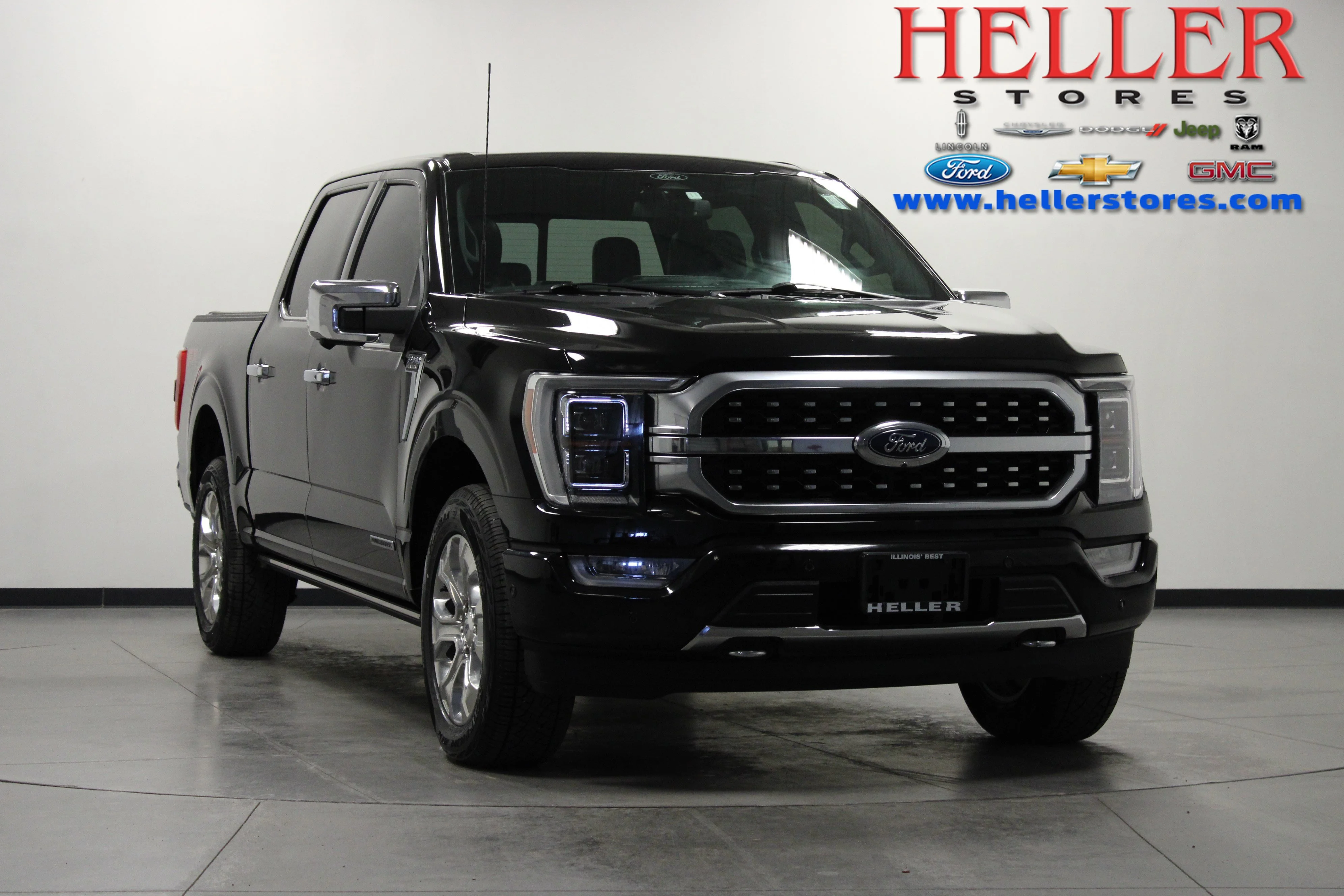 Used 2022 Black Metallic Ford Platinum image 1
