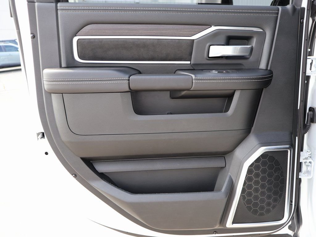 2026 RAM 2500 Laramie - Photo 16