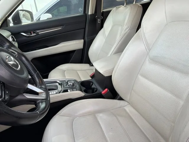 Used 2018 White Mazda Grand Touring image 5