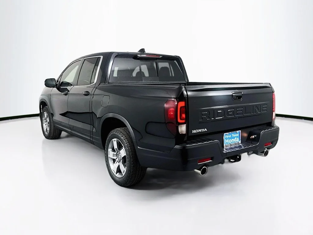 New 2026 Crystal Black Pearl Honda RTL image 5
