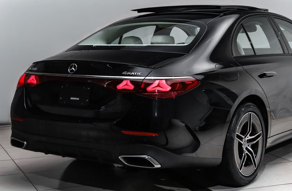 New 2026 Black Mercedes-Benz E 350 image 4