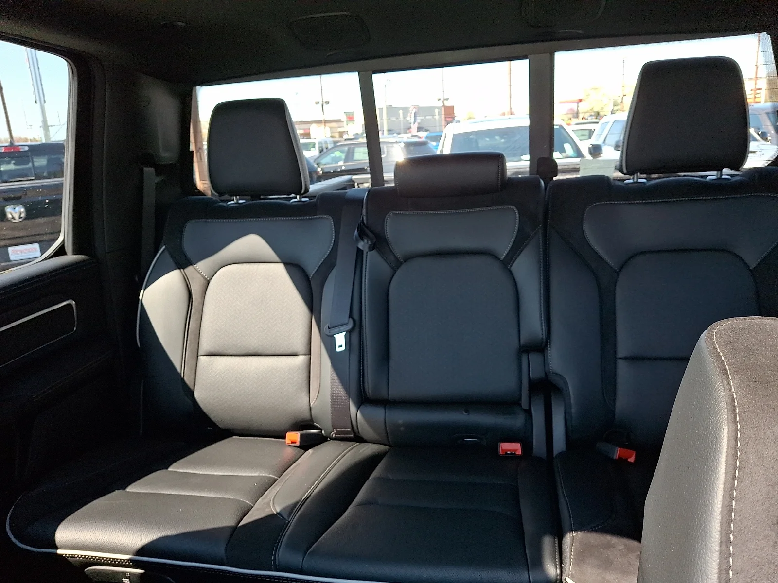 New 2026 Diamond Black Crystal Pearl-Coat Exterior Paint RAM Laramie image 14