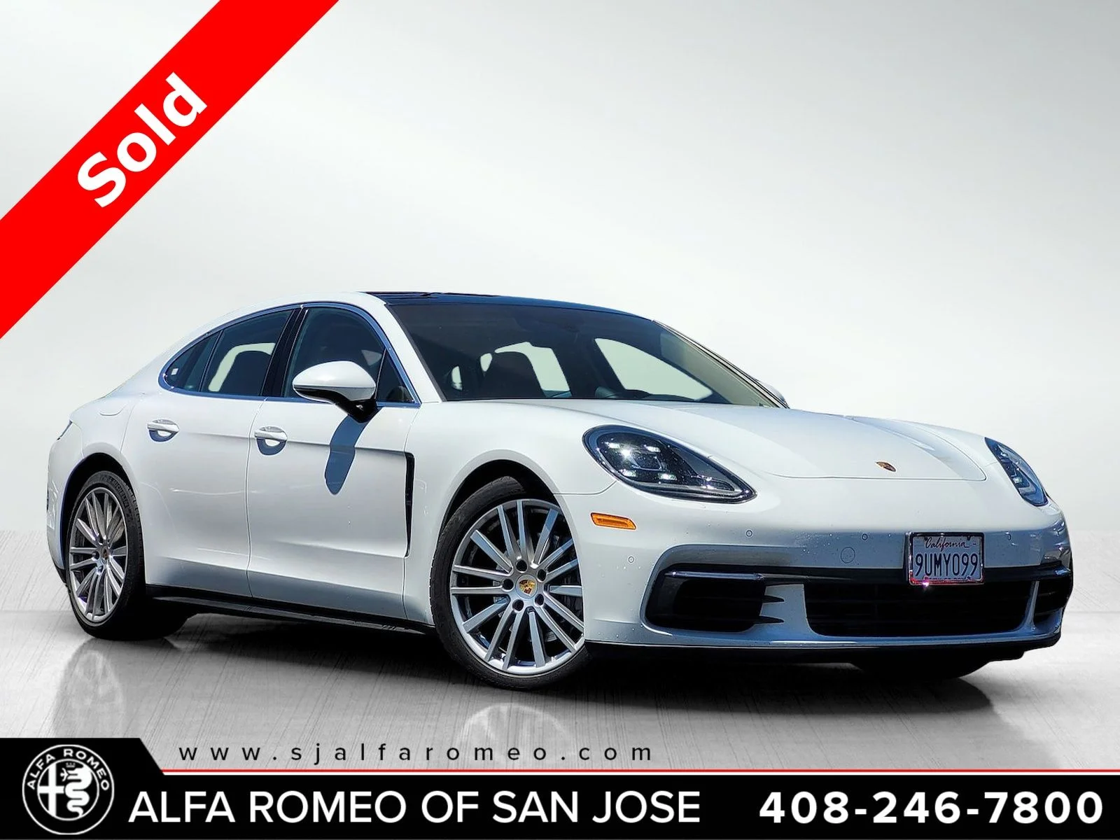 2018 Porsche Panamera 4's photo