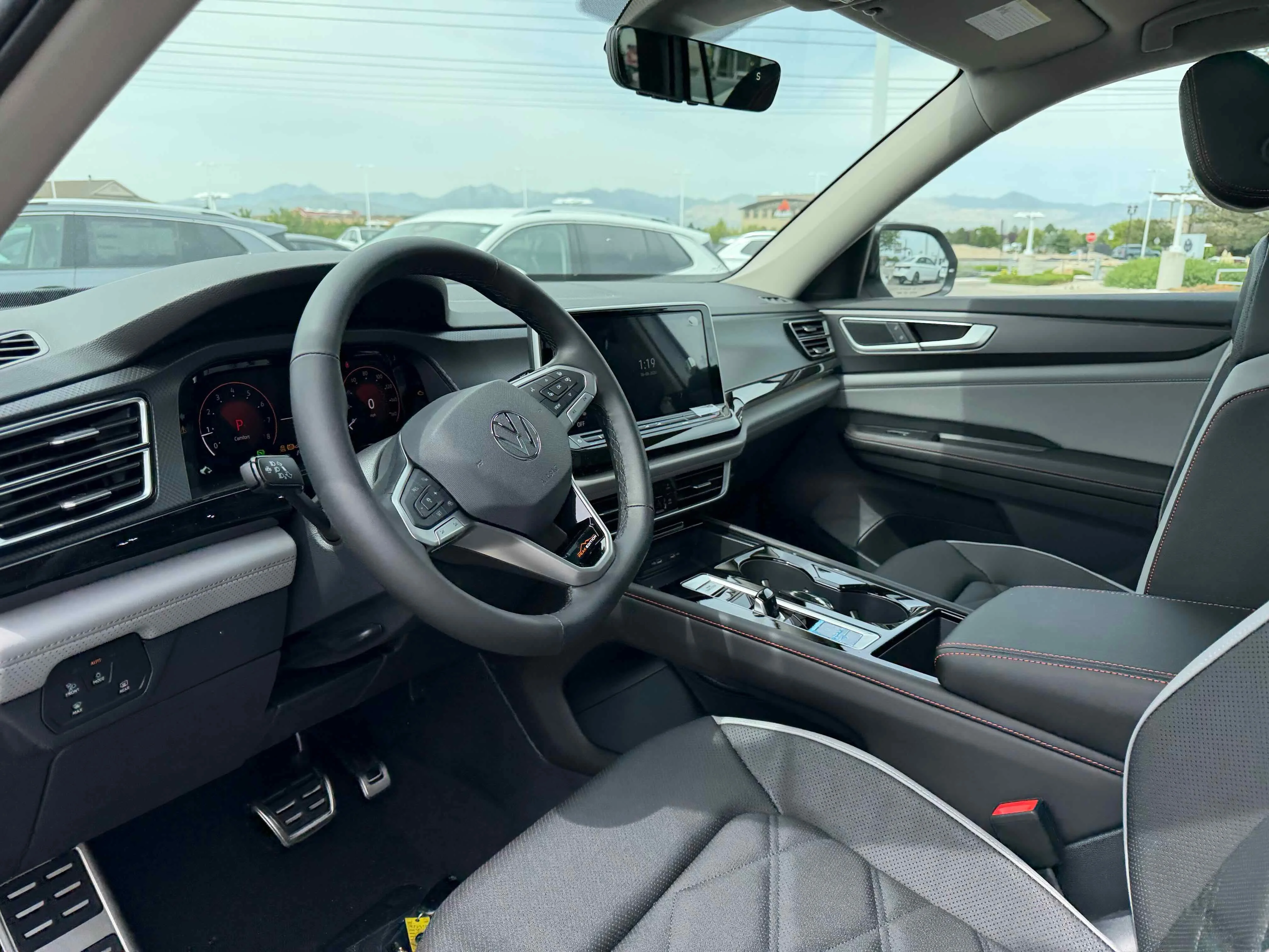 New 2026 Pearl Volkswagen 2.0T Peak Edition image 3