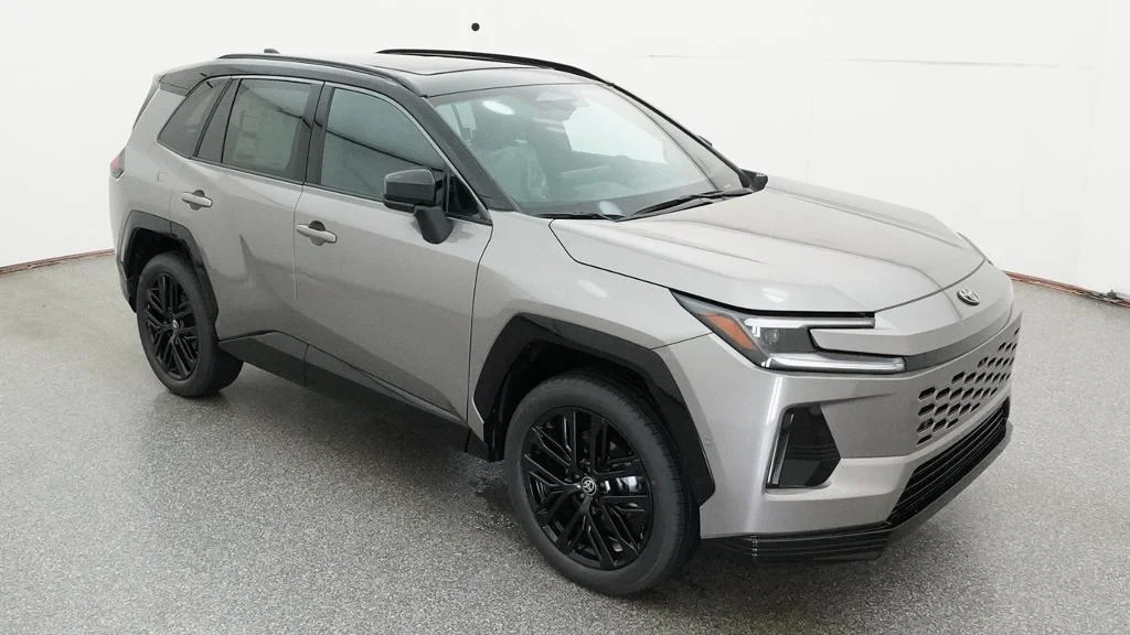 New 2026 Meteor Shower with Midnight Black Metallic roof Toyota XSE image 10