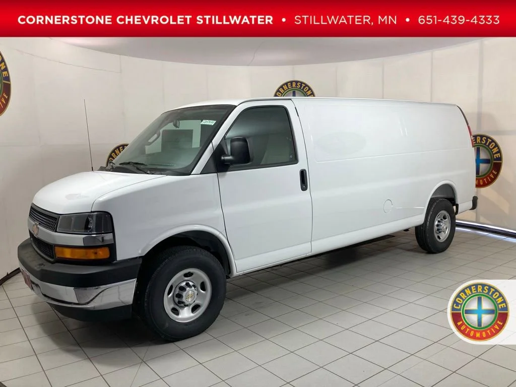 2026 Chevrolet Express 3500 Extended Work Van's photo