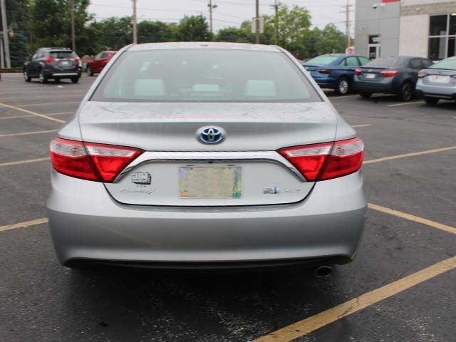 Used 2015 Celestial Silver Toyota LE image 6