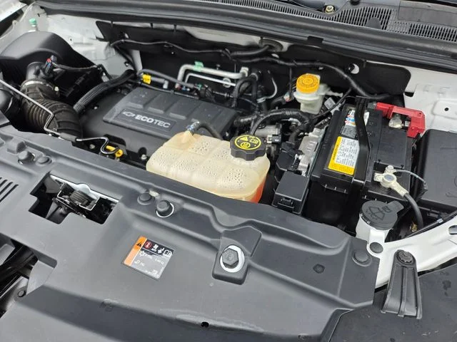 Used 2020 White Chevrolet LT image 23