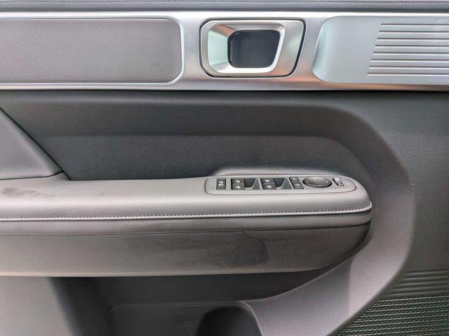 New 2026 Blue Hyundai SEL FWD image 25