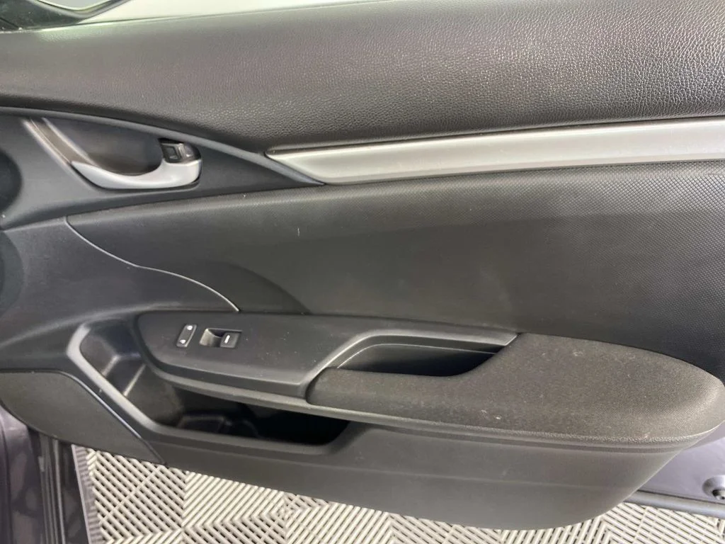Used 2016 Gray Honda LX image 21