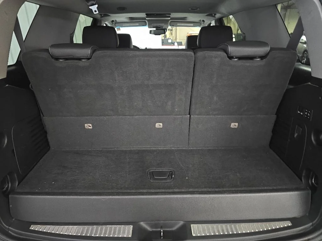 Used 2018 Black Chevrolet Premier image 13