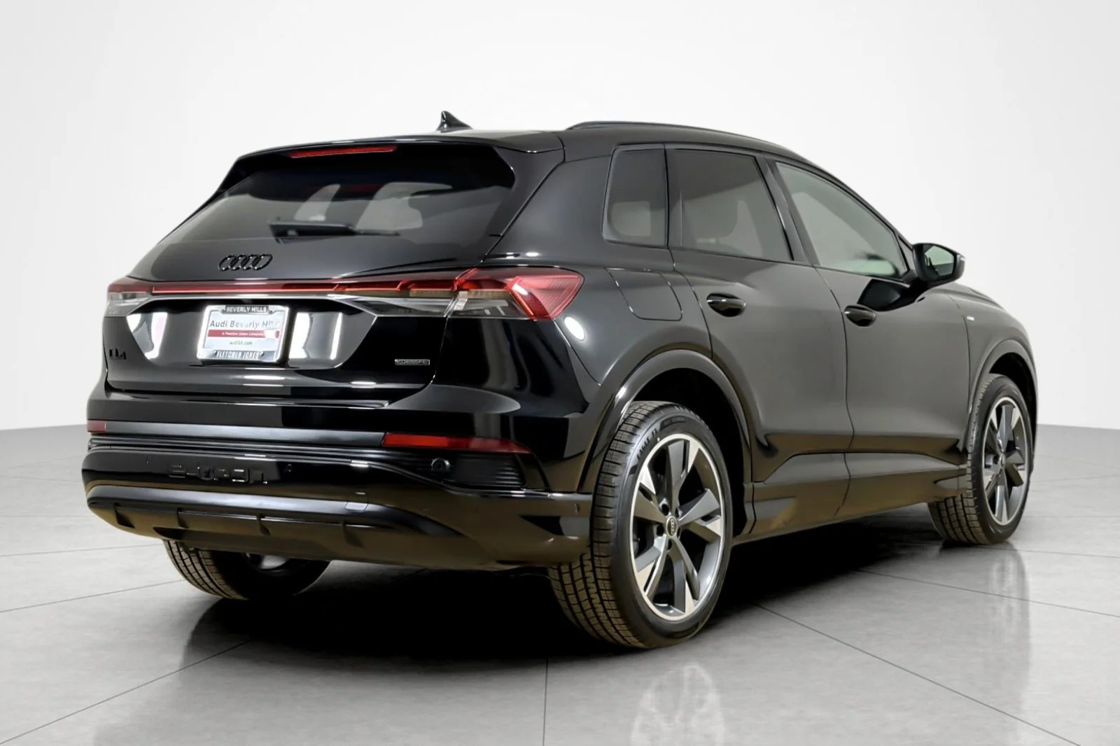 Certified Used 2023 Mythos Black Metallic Audi Prestige 50 quattro image 5