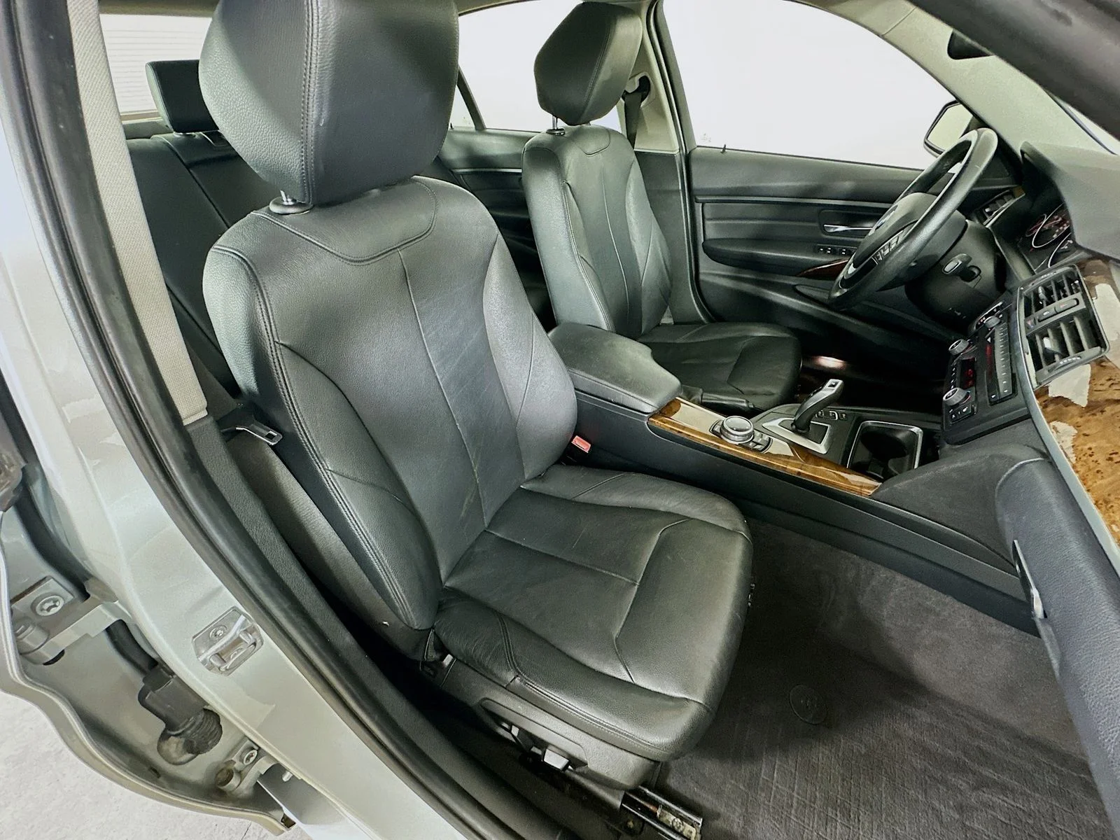 Used 2014 Silver BMW  image 42