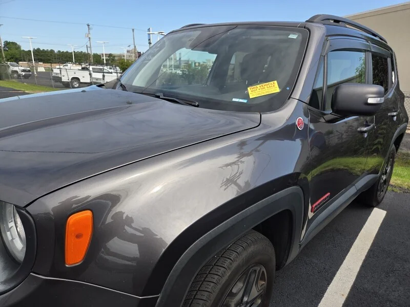Used 2018 Crystal Metallic JEEP TRAILHAWK image 5