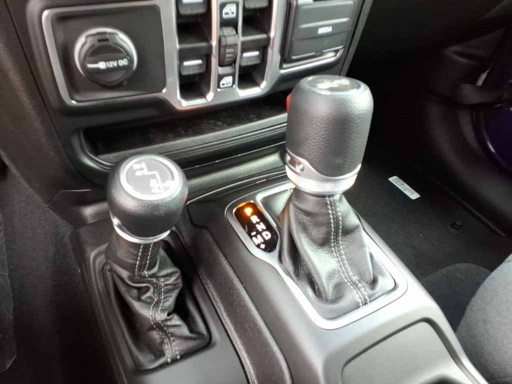 New 2026 Reign Exterior Paint Jeep Sport S image 14