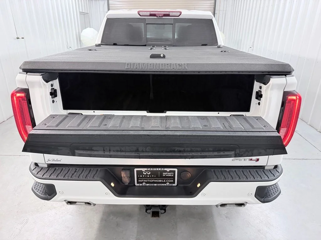 Used 2023 White GMC AT4 image 42