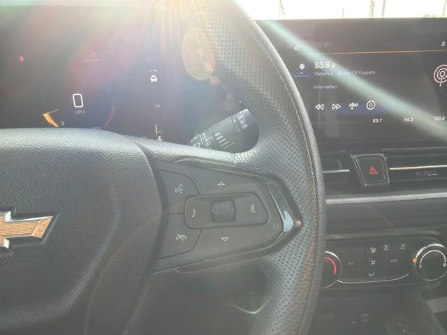 Used 2025 Gray Chevrolet LT image 34