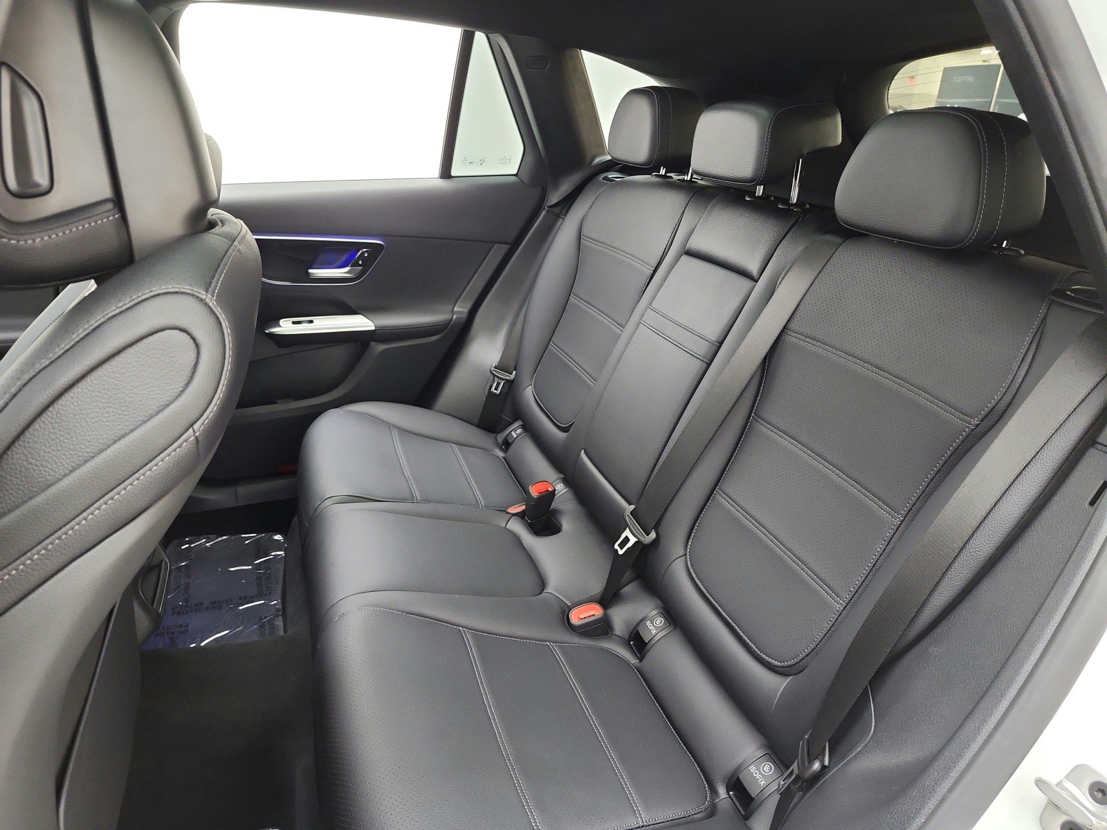 Used 2025 Polar White Mercedes-Benz GLC 350e 4MATIC® SUV image 16