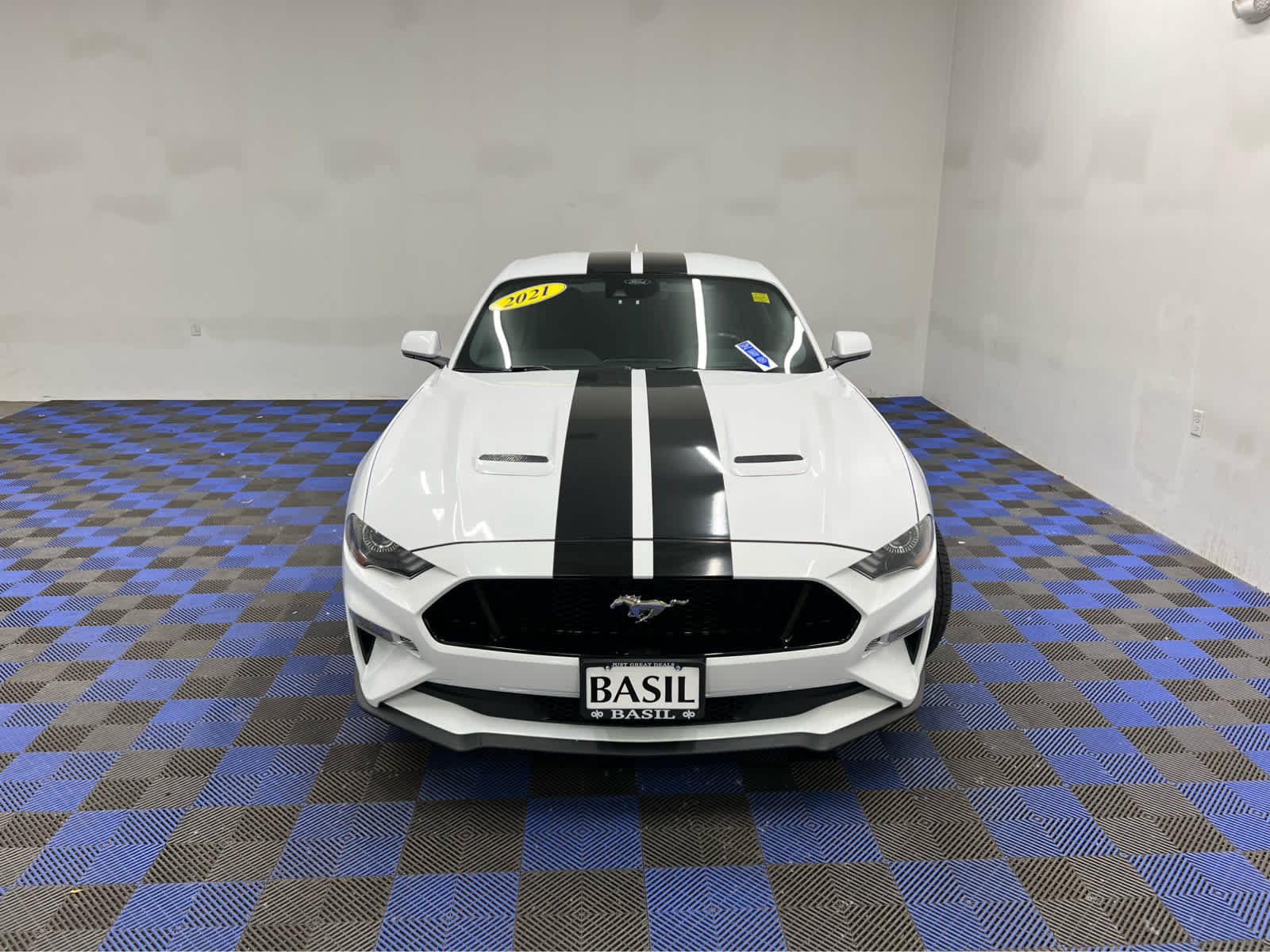 Used 2021 Oxford White Ford GT image 6