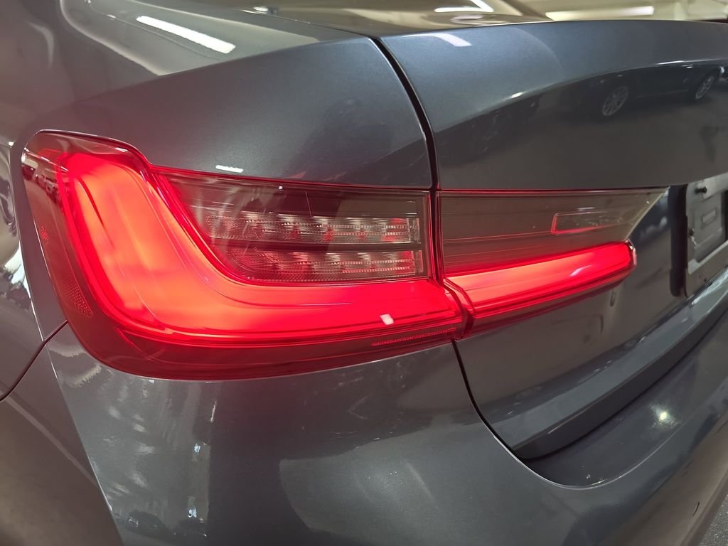 Used 2020 Blue Ridge Mountain Metallic BMW 330i image 33